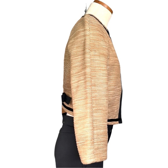 D&G Dolce and Gabbana Gold Metallic Tweed Cropped Blazer Jacket, IT 40 US 4 - Picture 10 of 16